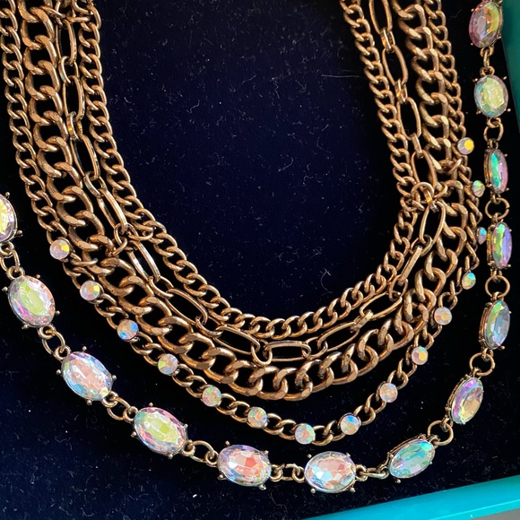 Beautiful chain necklace that illuminates dress colours . Brand new - Picture 1 of 3